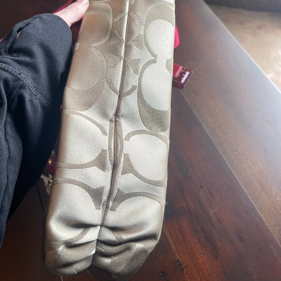 Coach Signature Poppy Daisy 2 Way Shoulder Bag - Picture 6 of 9